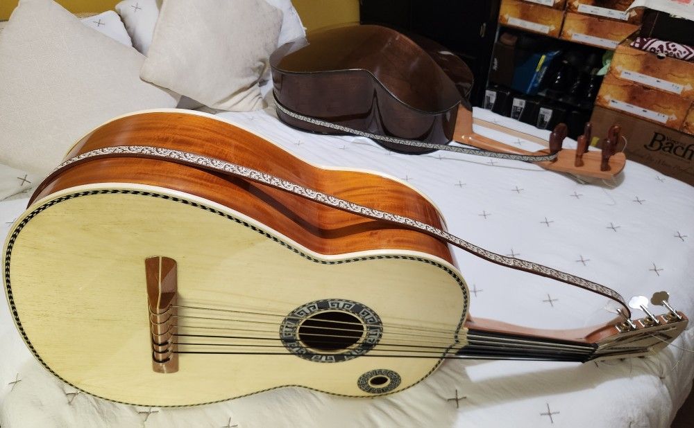 Guitarron Elaborado En Cedro Estilo Morales