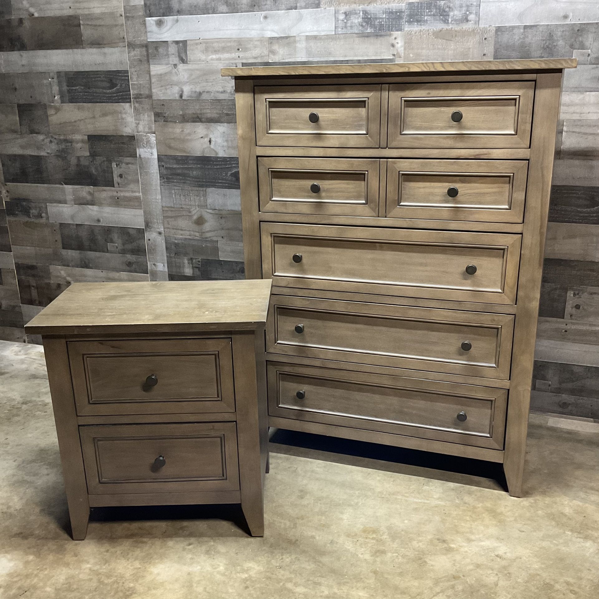 Premier Modern Dresser & Nightstand Combo for Sale in San Antonio, TX