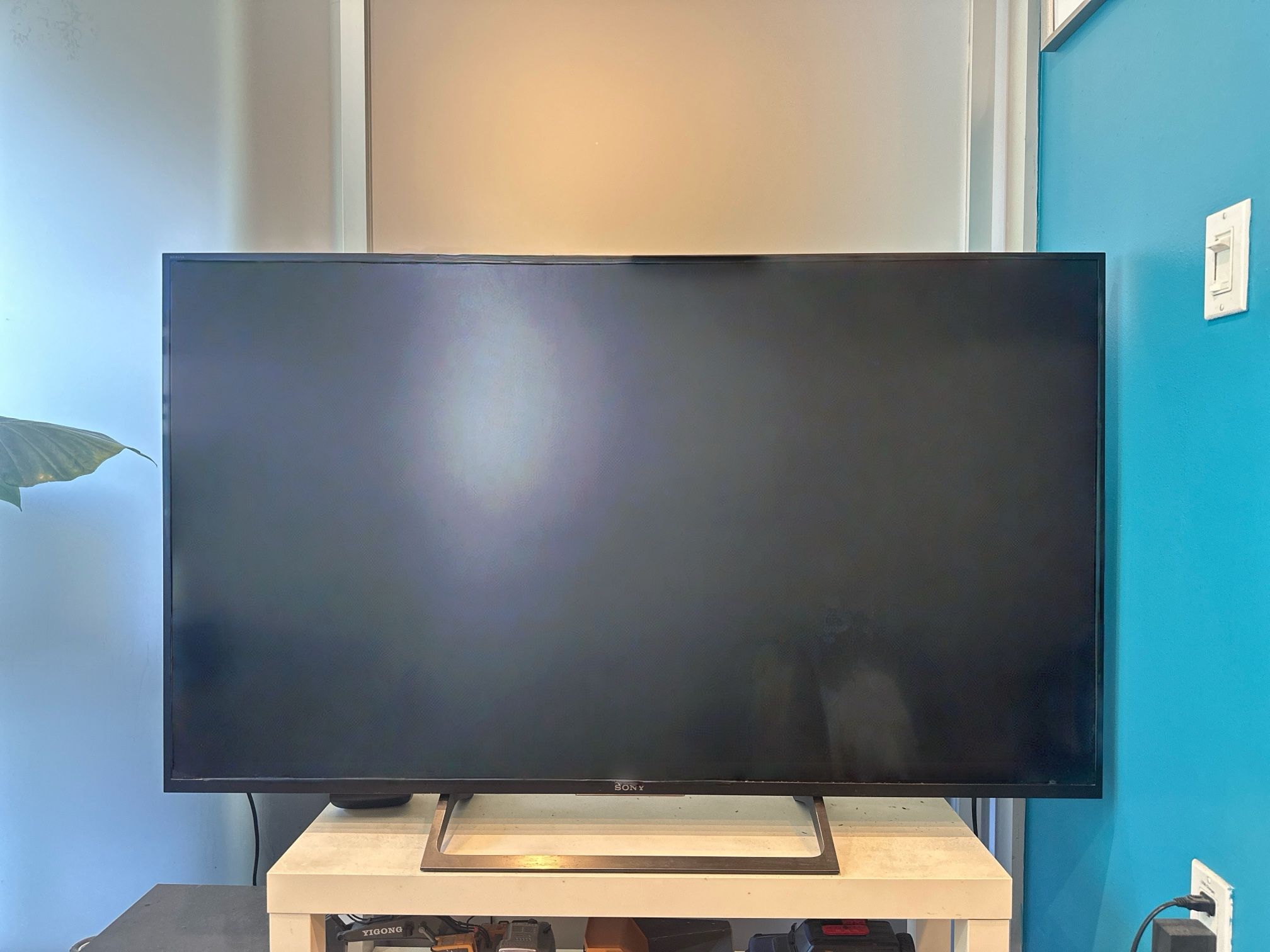 Sony TV 55" class 4K Bravia KD-55X720E