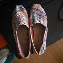 toms