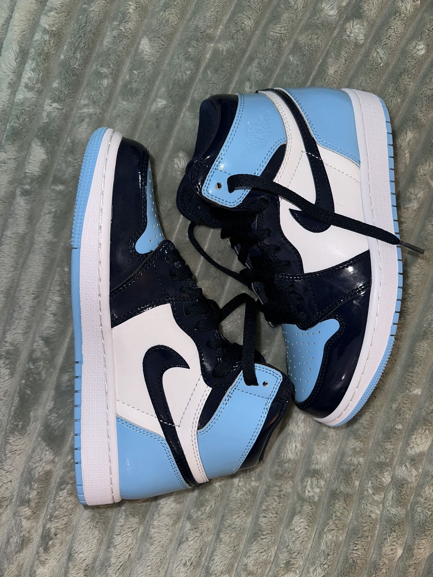 Air Jordan 1 UNC PATENT ‘Blue Chill’ Men 6.5