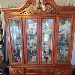 China Cabinet With Lights