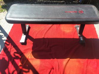 MARCY FLAT BENCH  GREAT CONDITION 
11525 S HALSTED /7111.S WESTERN 
 35$  CASH ONLY AS IS