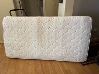 Twin mattress