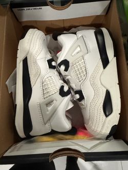 Jordan 4s