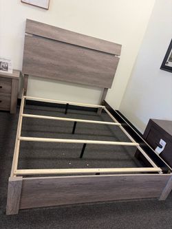 Queen bedroom set