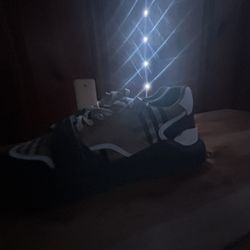 Burberrys Size 44