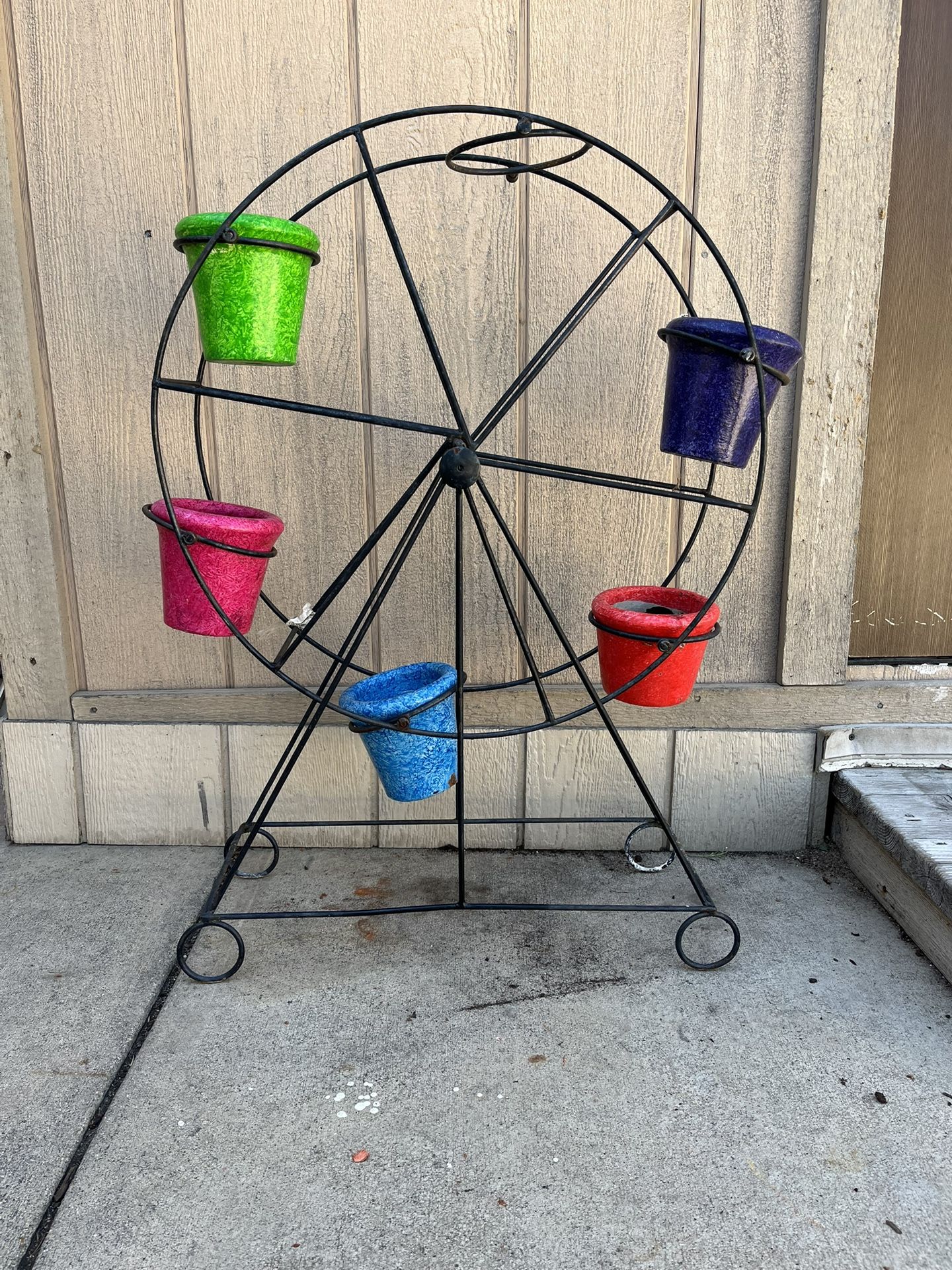 Carousel Plant Holder