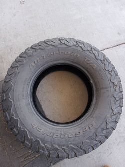 (4) LT 265 75/R16 BFGoodrich All - Terrain T/A Tires