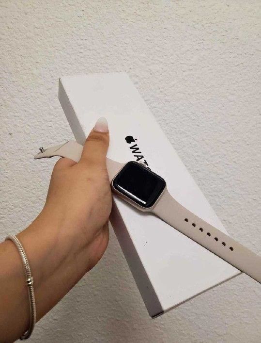 Apple Watch SE 2nd Gen – Cost‑Effective Smart Tech ground game