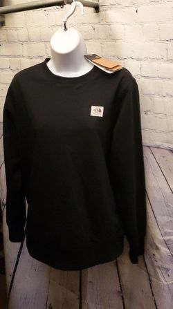 ☆THE NORTH FACE® WOMEN'S HERITAGE PATCH CREW SWEATER☆ (NWT)!!