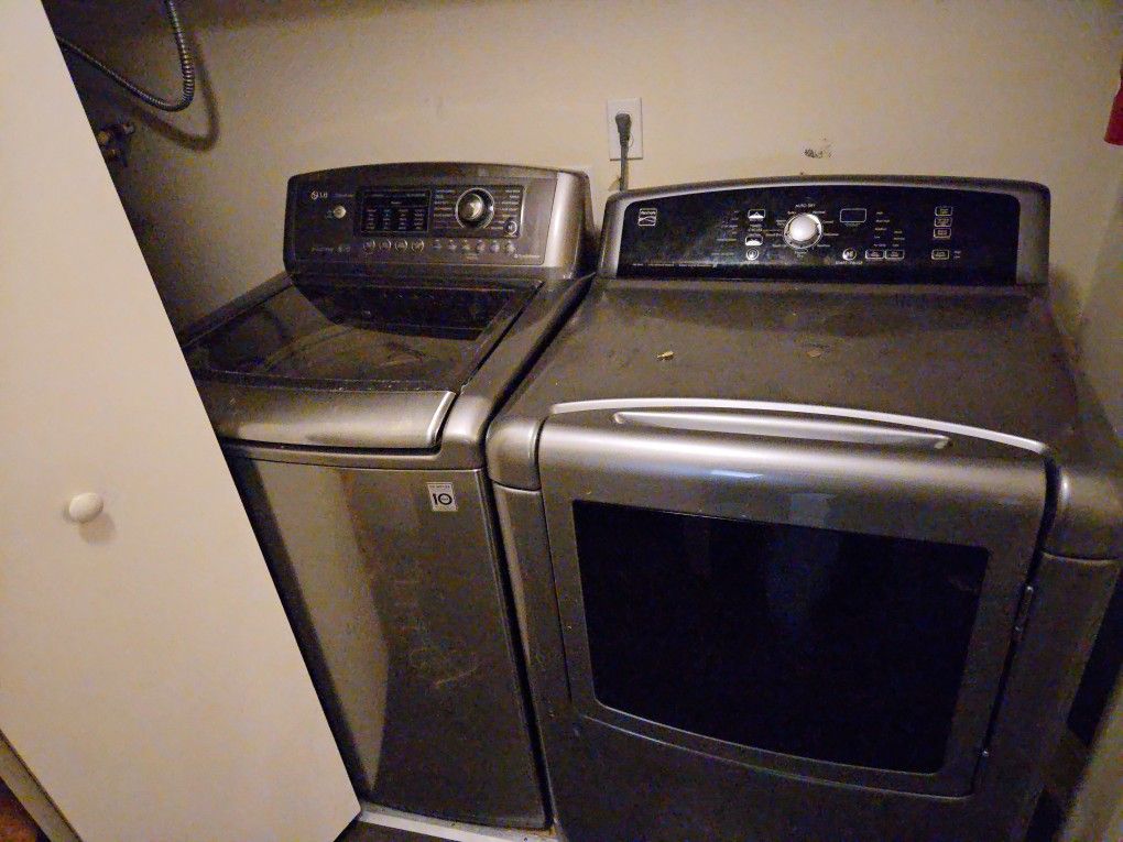 LG WaveForce Top Load Washer & Kenmore Front Load Electric Dryer 
