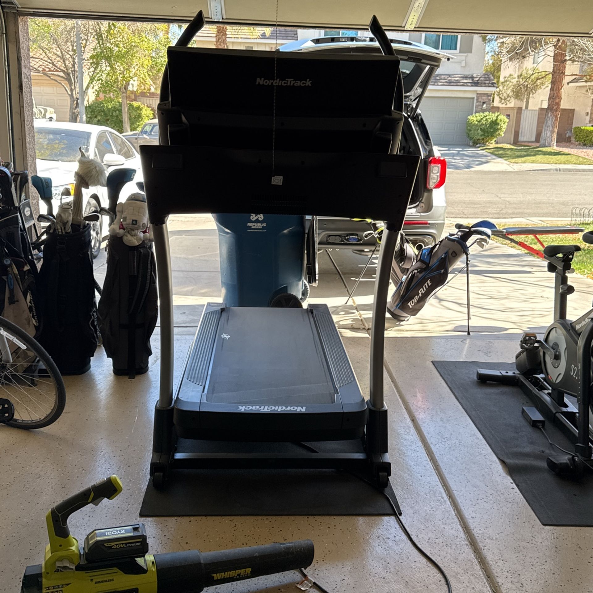 NordicTrack commercial X22i Treadmill $1200 OBO