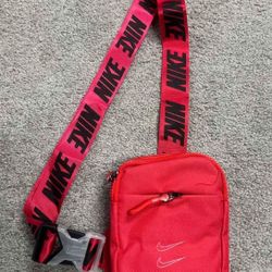 Nike Crossbody 5x7