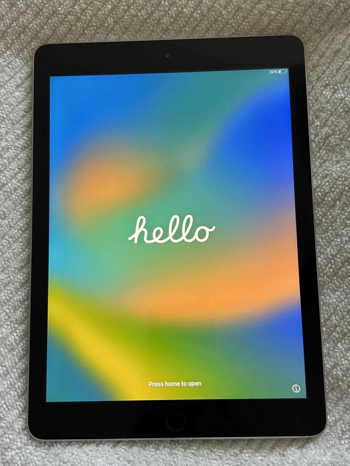 iPad 5th gen 128 GB With Case (used, Like New)
