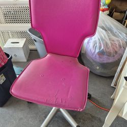 Perfectly Functioning Mid-Back Adjustable Height Office Chair In Fuchsia Pink Faux Leather