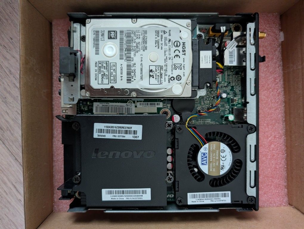 Lenovo Think Centre M72E - I3 3220T / 4GB RAM / 500GB HDD