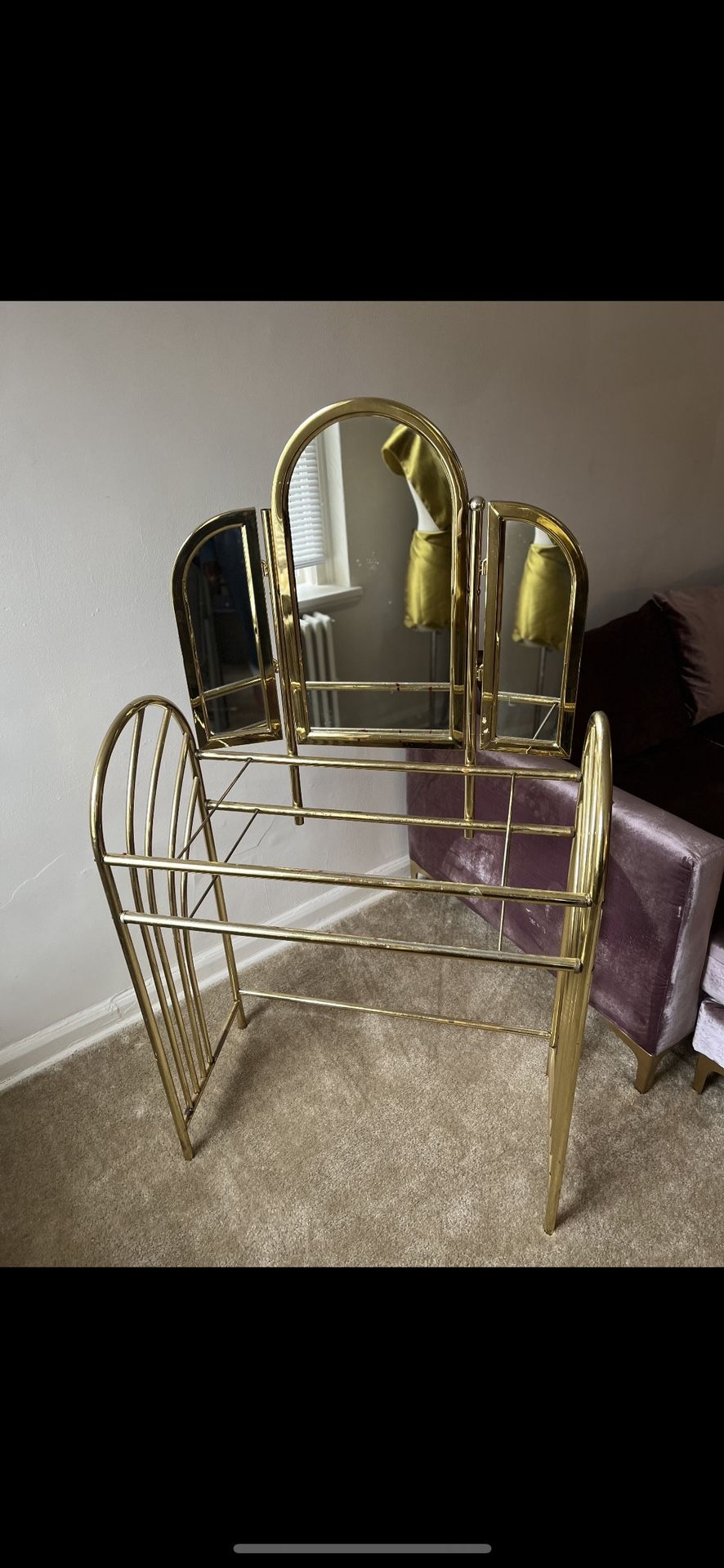 VINTAGE GOLD METAL VANITY TRI-FOLD MIRROR 2 TIER HOLLYWOOD REGENCY MID-CENTURY