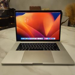 Macbook Pro  inch Intel I7 gb gb for Sale in Brooklyn