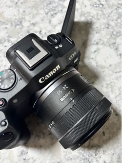 Canon ros r8 with 24-50 lens