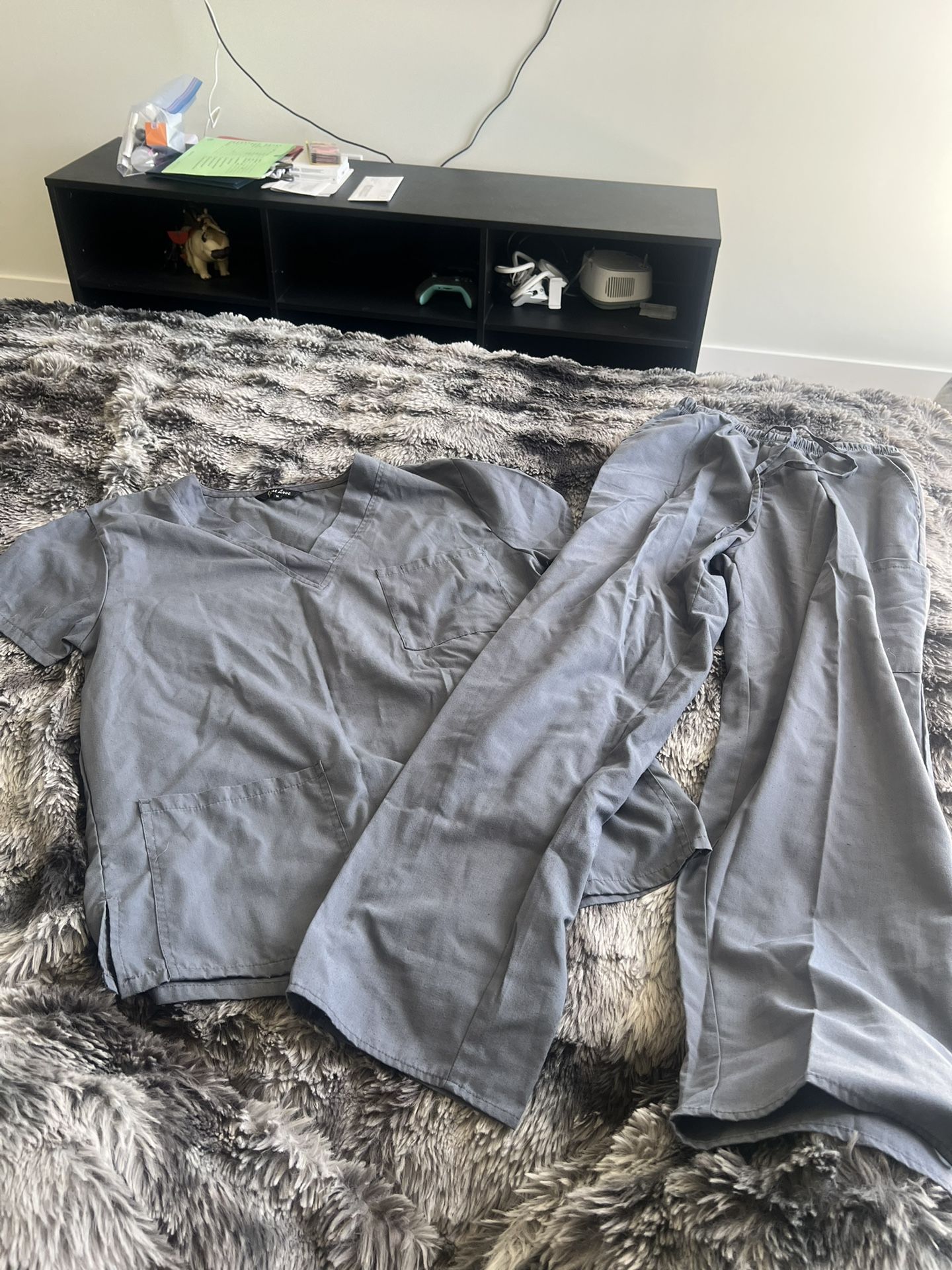 Women’s Top And Bottom Scrubs Set