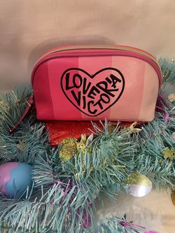Especial cosmetiqueras Victoria secret precio cada una