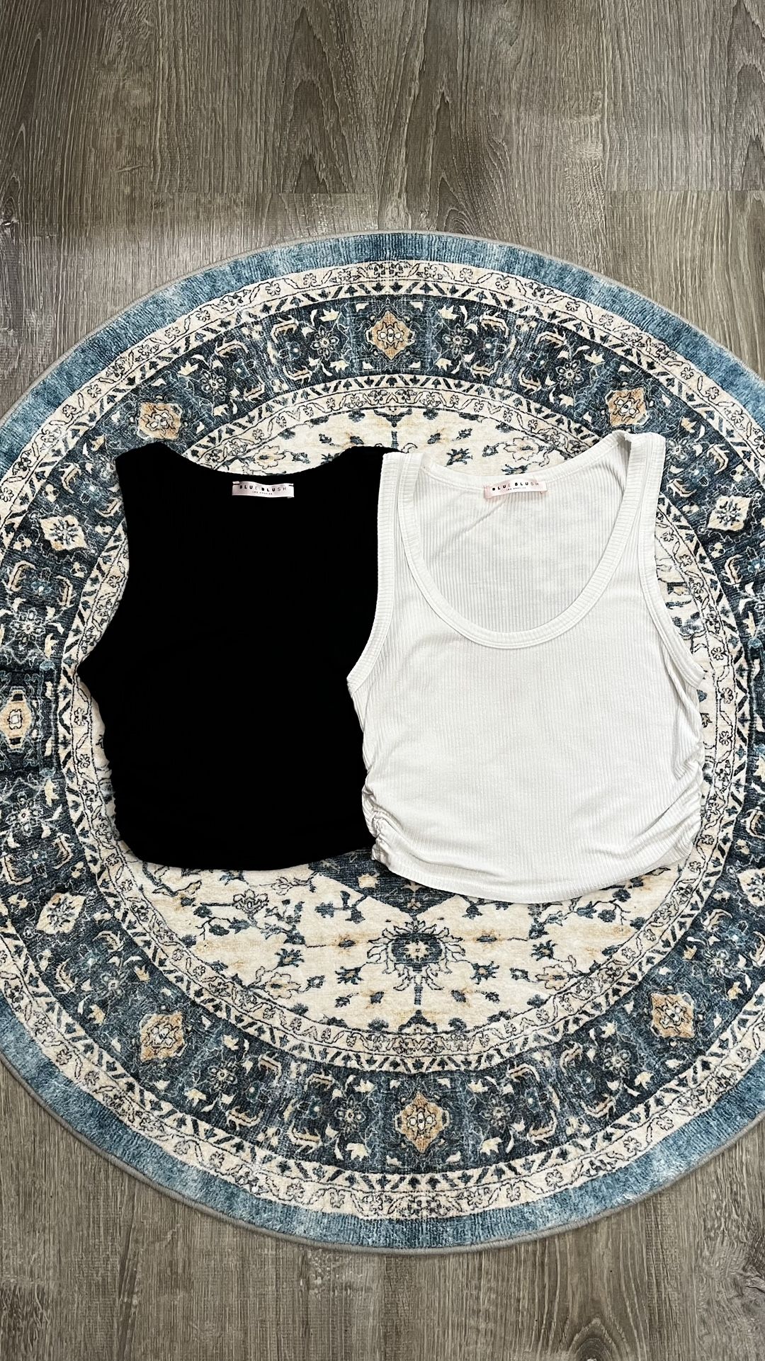 2 Blue Blush Small Black White Scoop Neck Ribbed Crop Top Tank Tops Lot Bundle