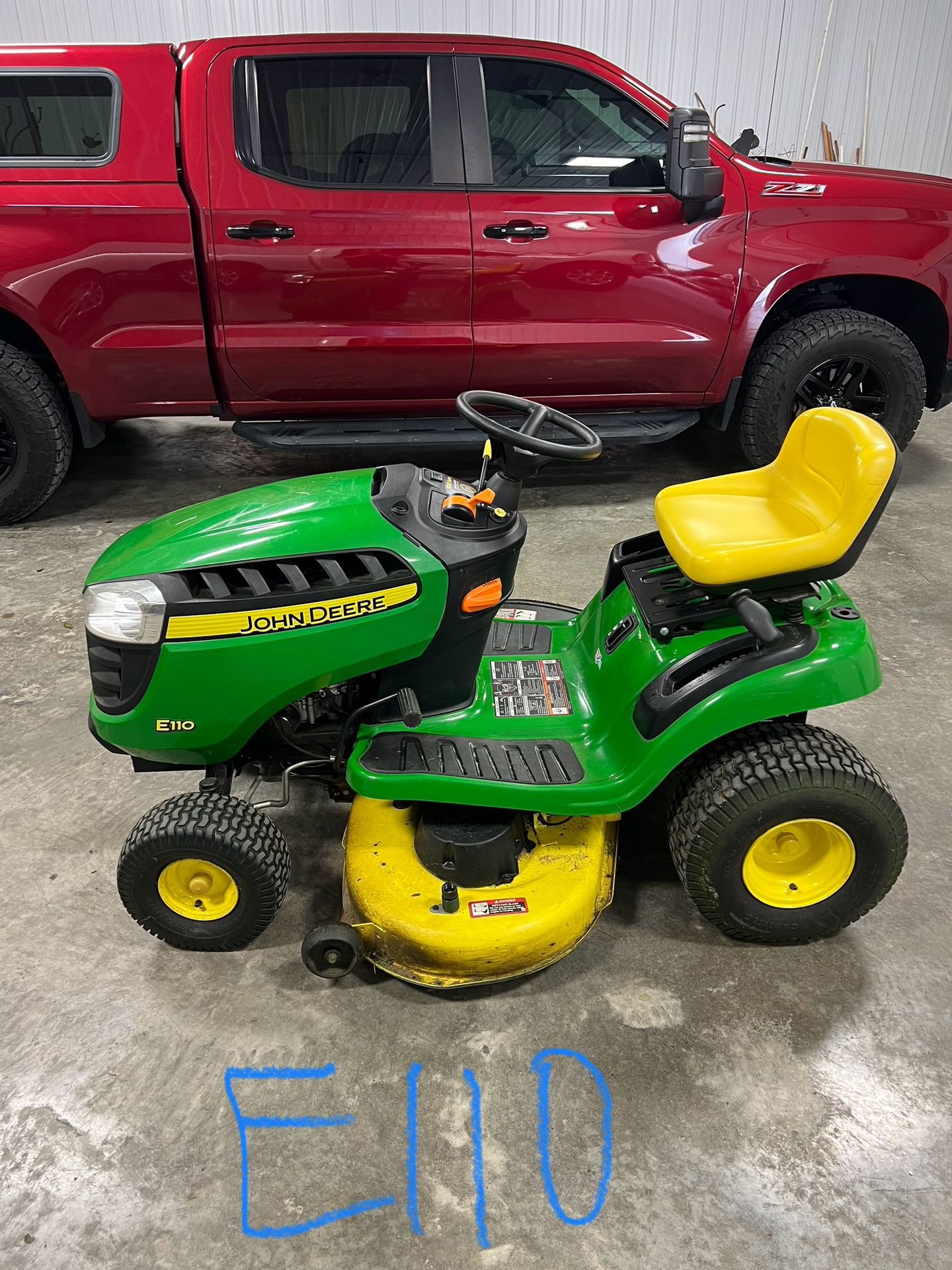 John Deer Riding Mower
