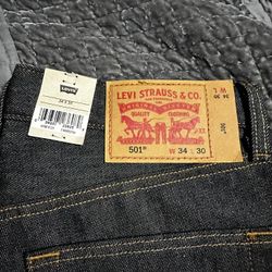 Levis