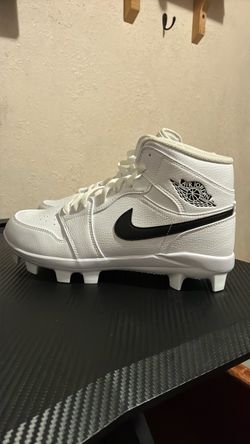 Air Jordan 1 Mid TD football cleat