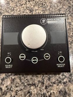 Mackie big knob