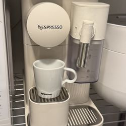 Nespresso Lattissima One Silky White Espresso Machine by De'Longhi