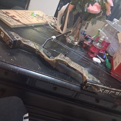 Reflex compound bow