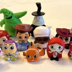 Disney Doorables Mini Figures (12pcs) + Lalaloopsy Mini Bonus