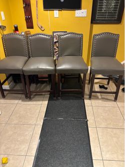 Kitchen Island chairs