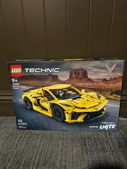 LEGO Technic Chevrolet Corvette Stingray 42205