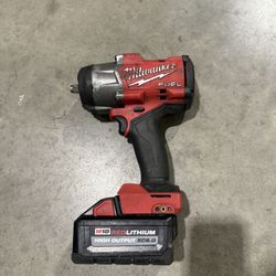 Milwuakee M18 Fuel 1/2in Impact Wrench W/ 6.0 