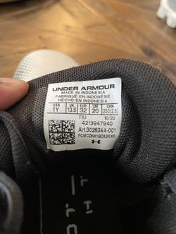 Under Armour Football Cleats 1Y