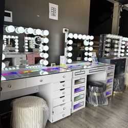  Vanity Sets (Take It Home In Payments/ llévatelo a casa en pagos) 