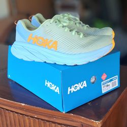 hoka rincón 3 size 12 2E 