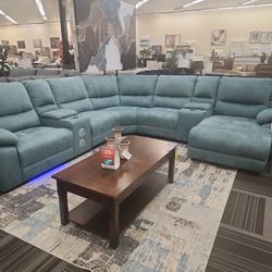 SECTIONAL 