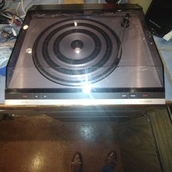 Bang and Olufsen Beogram 3404 Turntable - to repair or part out

