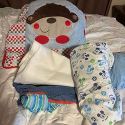 Baby Mickey And Baby Monkey Crib Sets