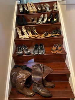 There is 17 pair of shoes for women’s the size is 7-71/2 & 8 All of them for $80 total