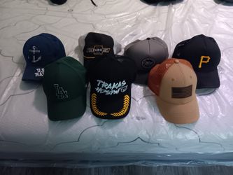 Caps