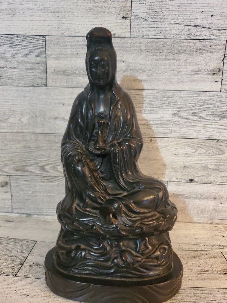 Kwan Yin Bodhisattva Resin Statue Vintage 