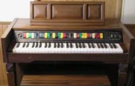 Lowry's Teenie Genie Organ