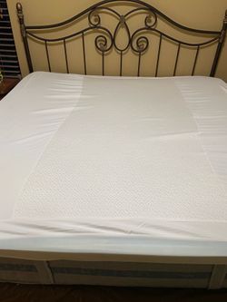 King - Serta memory foam mattress topper