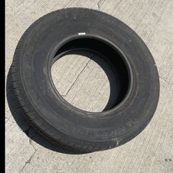 1 Only - 245/75r17 Michelin Tire 80% Treads