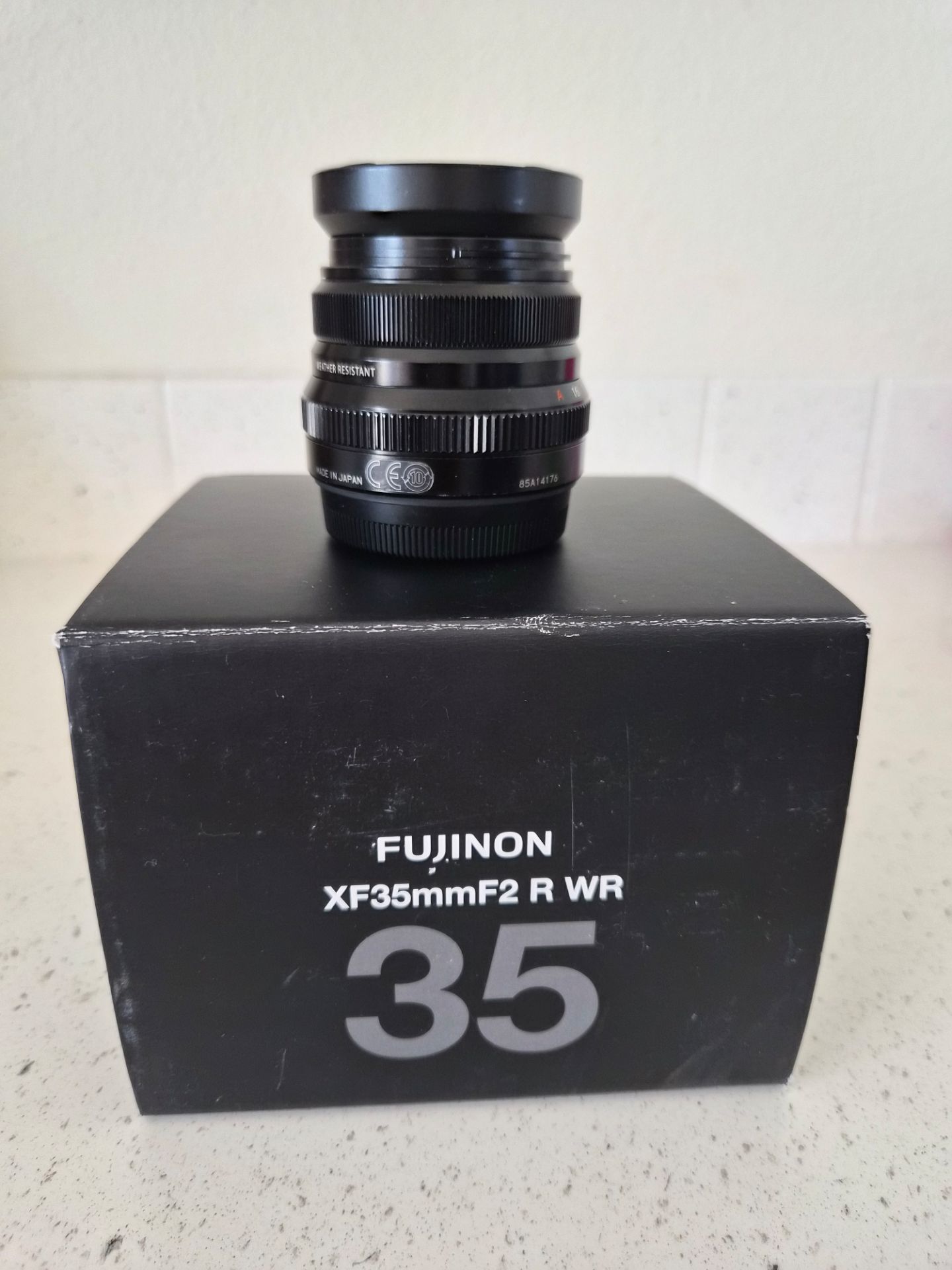Fujifilm Fujinon XF 35mm f/2 R WR Lens (Excellent Condition)